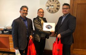 Majlis penyerahan produk2 PERTIMA TRENGGANU Sdn Bhd kpd GCEO Chicken Cottage